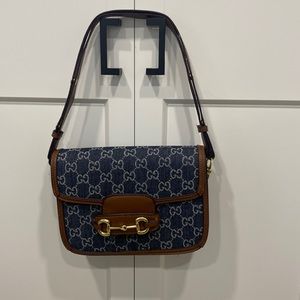 Dgate purse never worn